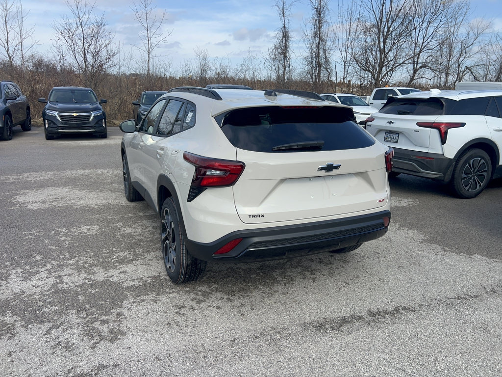 New 2026 Chevrolet Trax RS FWD image 8