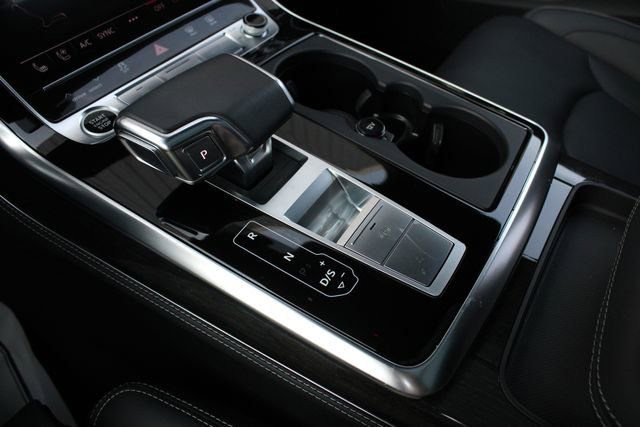 Used 2024 Audi Q8 Prestige w/ Prestige Package image 18