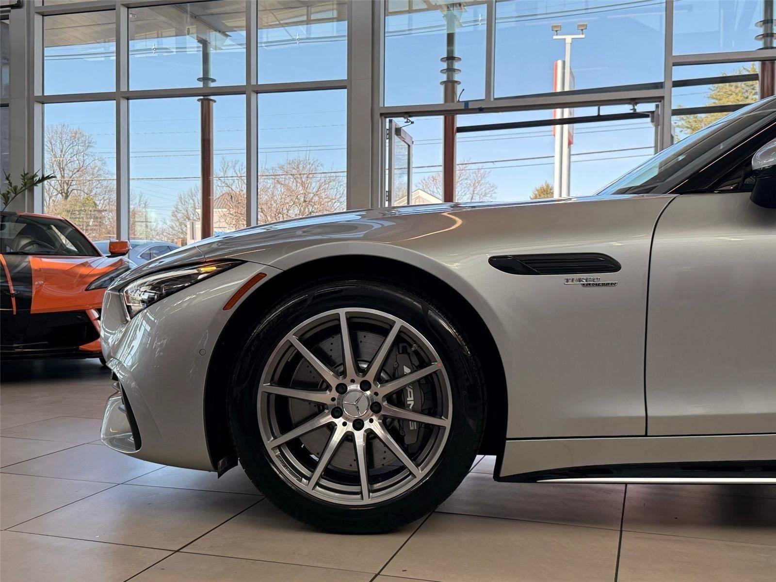 Used 2023 Mercedes-Benz SL 43 AMG w/ Driver Assistance Package image 20