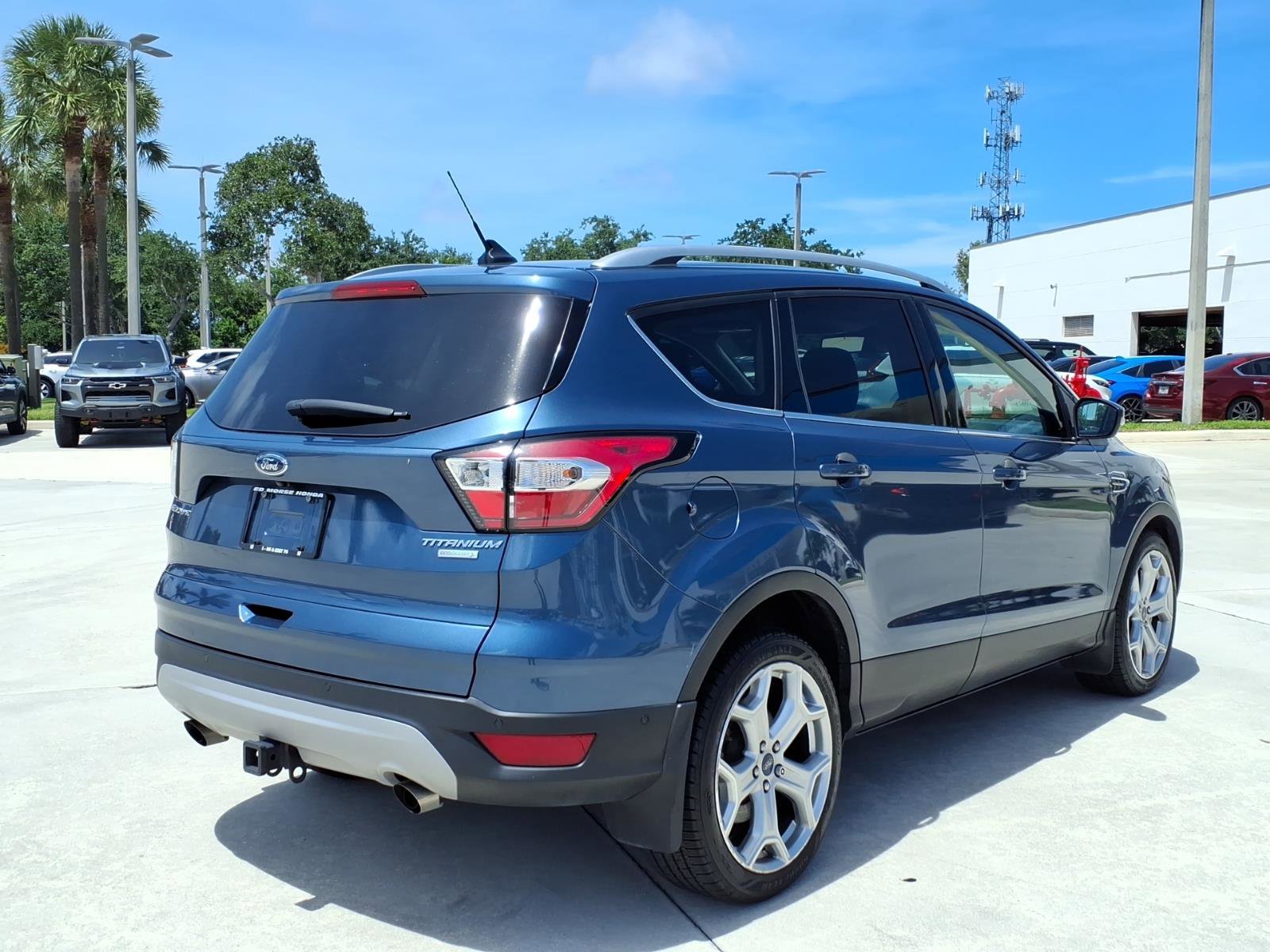 Used 2018 Ford Escape Titanium w/ Ford Safe & Smart Package FWD image 15