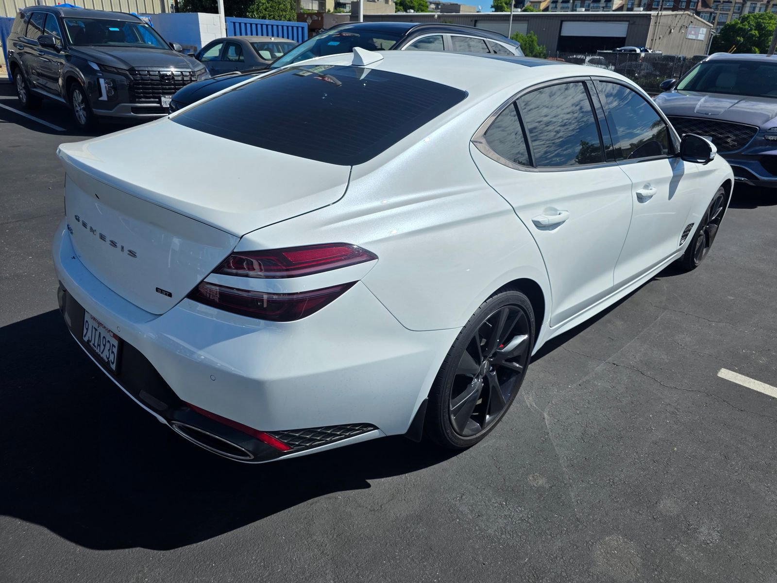 Used 2023 Genesis G70 3.3T w/ Sport Prestige Package image 3