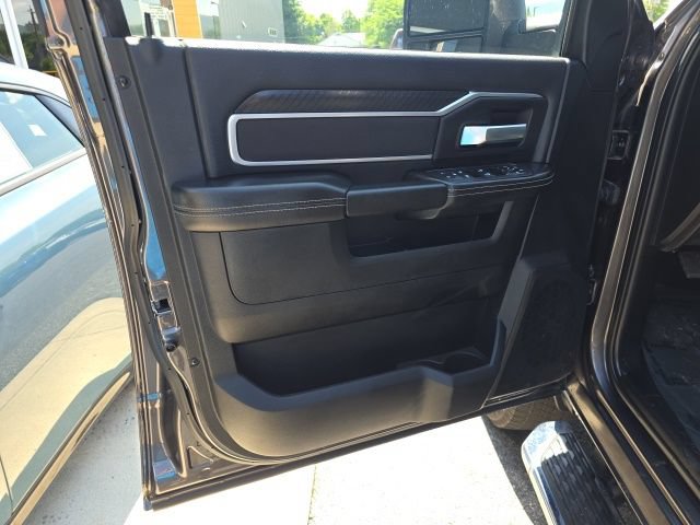 Used 2025 RAM 2500 Big Horn AWD/4WD image 11