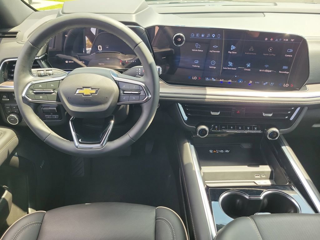 Used 2025 Chevrolet Tahoe Premier AWD/4WD image 4