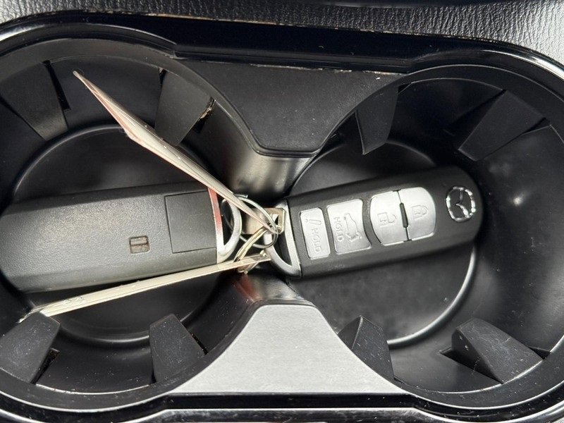 Used 2018 MAZDA CX-9 Touring w/ Touring Premium Package image 32