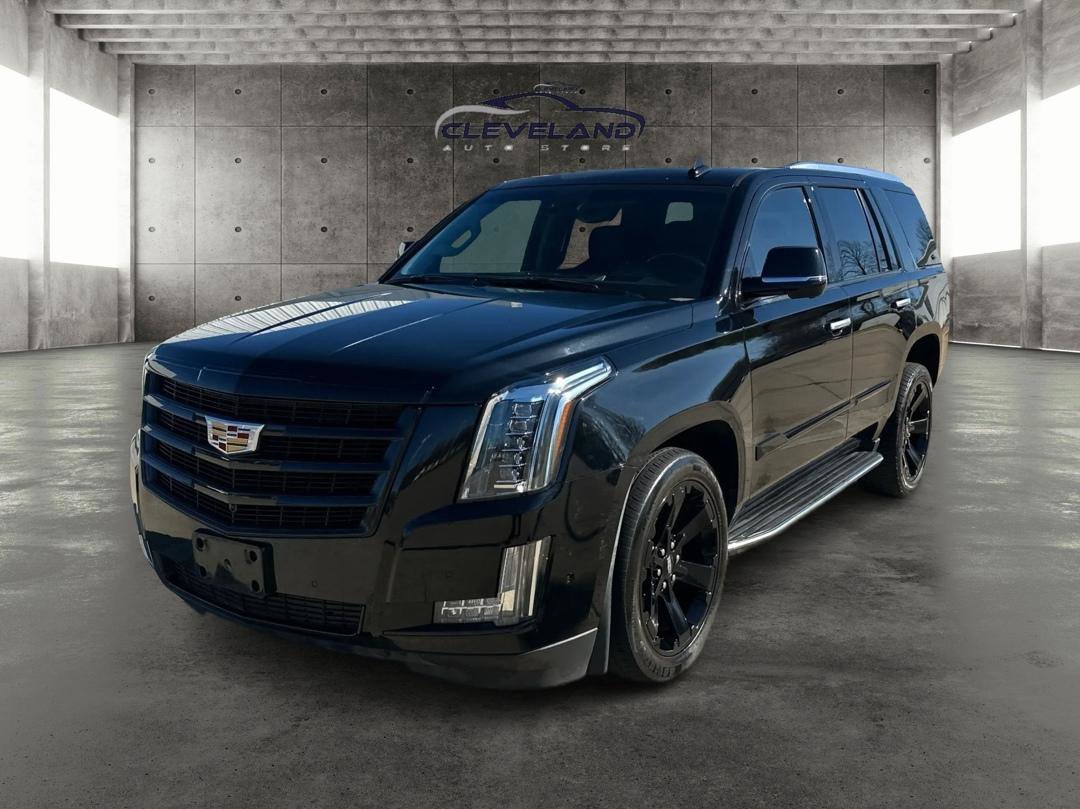 Used 2019 Cadillac Escalade Luxury w/ Escalade Sport Edition AWD/4WD image 8