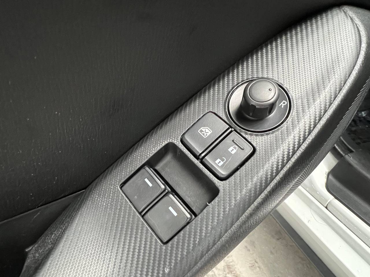 Used 2016 MAZDA MX-5 Miata Sport image 24