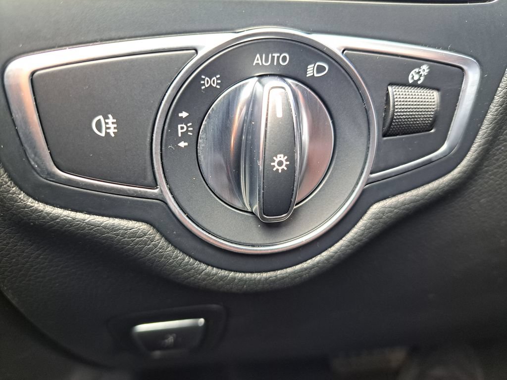Used 2018 Mercedes-Benz GLC 43 AMG 4MATIC image 22
