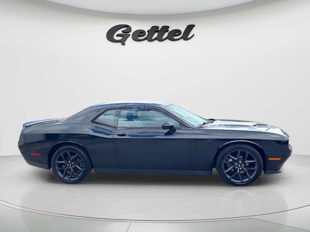 Used 2019 Dodge Challenger SXT w/ Blacktop Package image 3