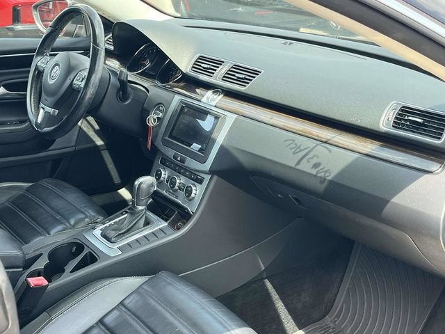 Used 2015 Volkswagen CC Executive FWD image 25