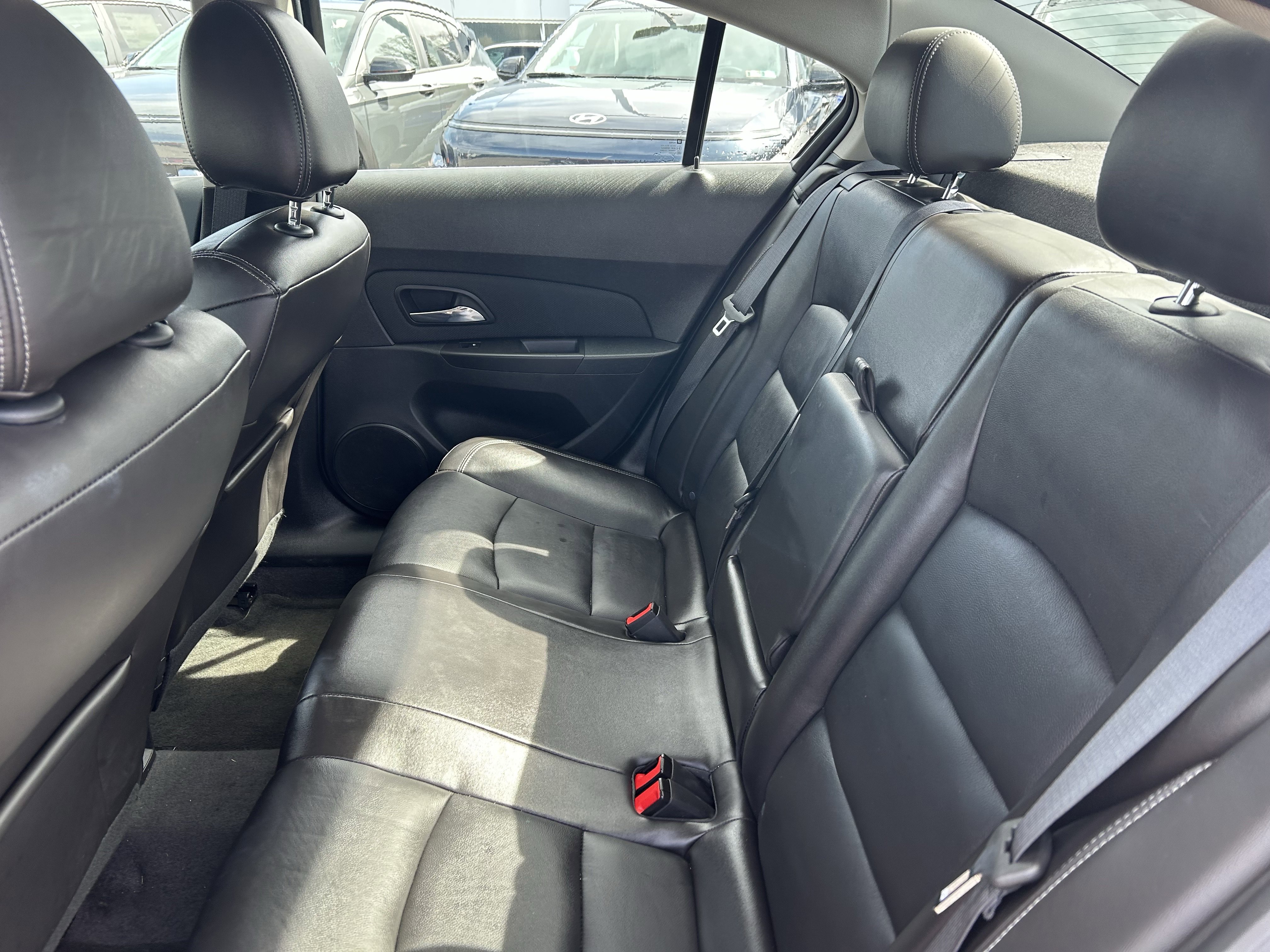 Used 2014 Chevrolet Cruze LT image 30