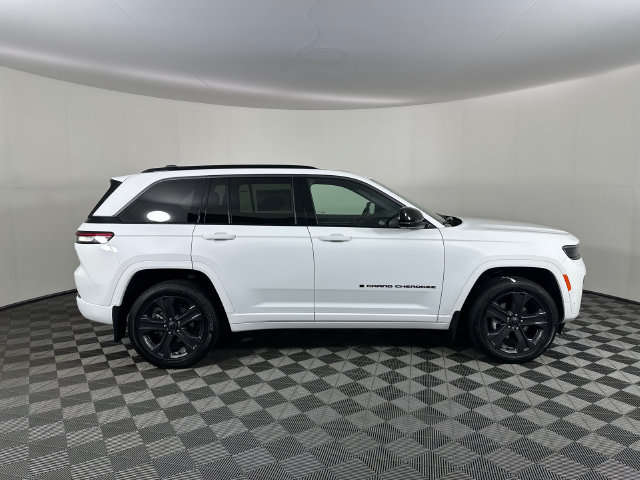 New 2027 Jeep Grand Cherokee Limited AWD/4WD image 28
