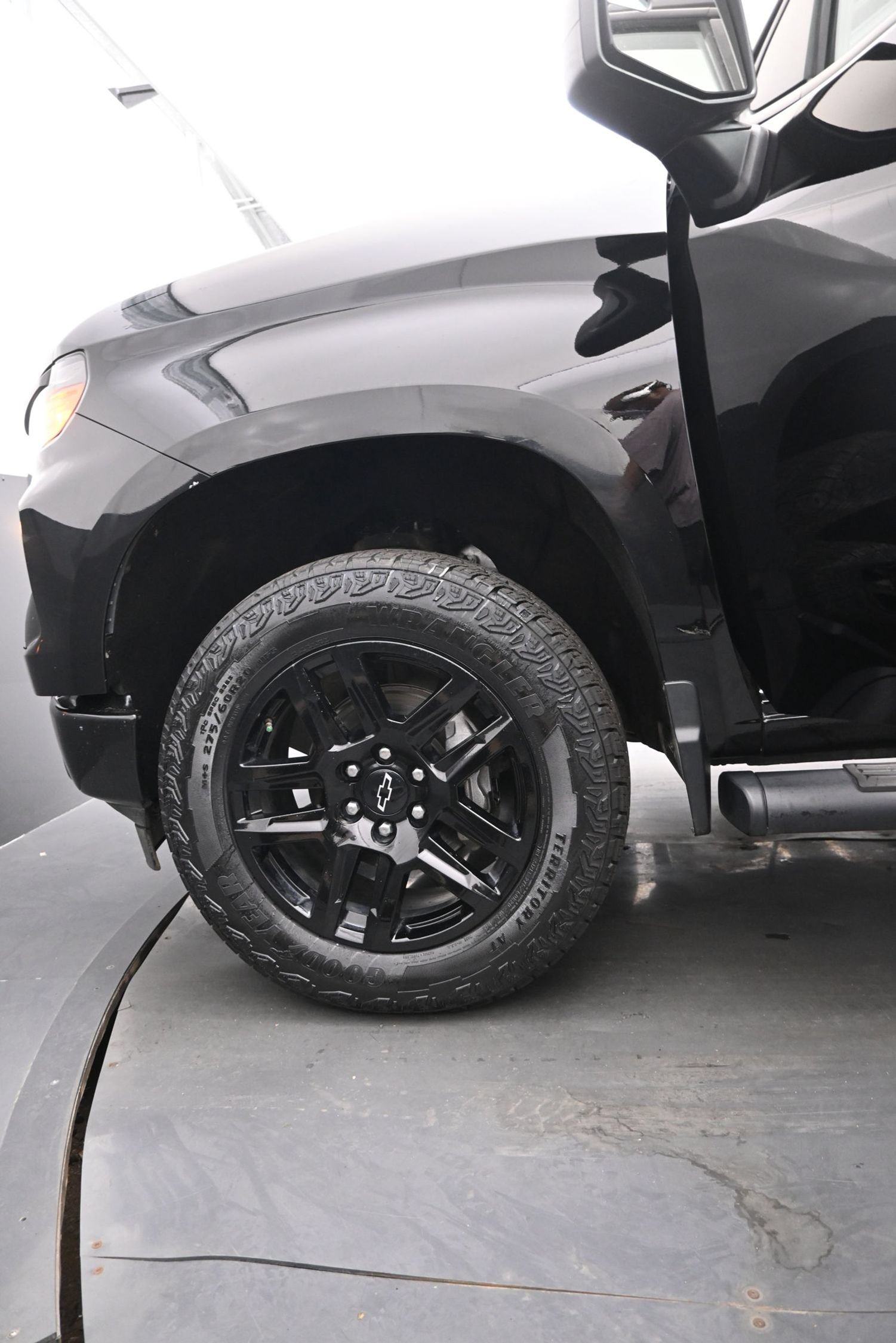 Used 2023 Chevrolet Silverado 1500 Custom Trail Boss w/ LPO, Dark Essentials Package AWD/4WD image 15