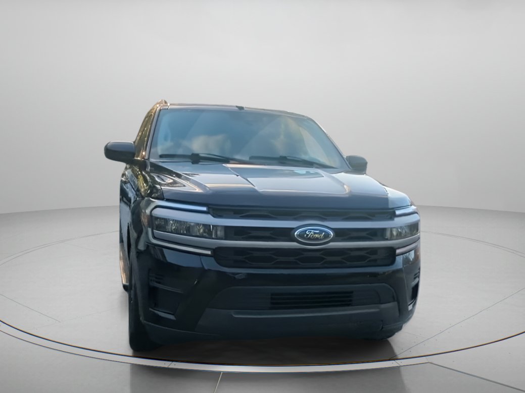 Certified 2024 Ford Expedition XLT RWD image 4
