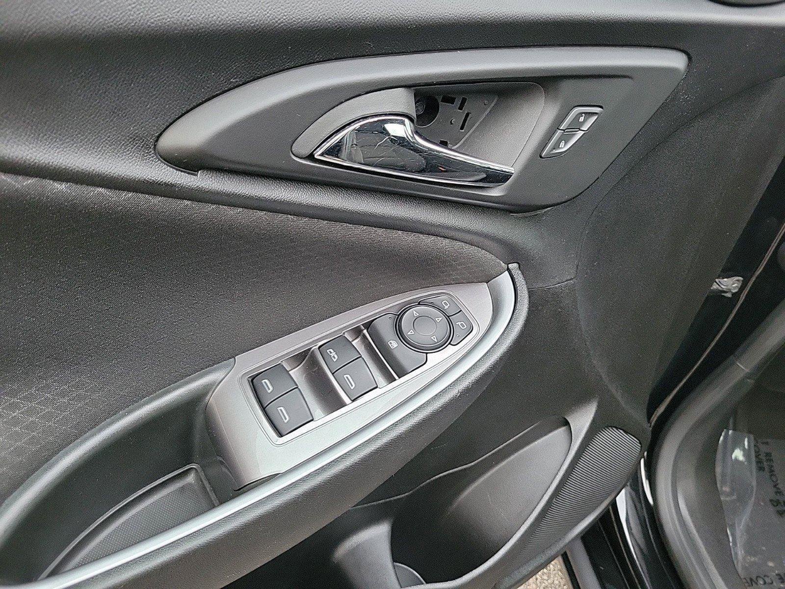 Used 2024 Chevrolet Malibu LT image 19