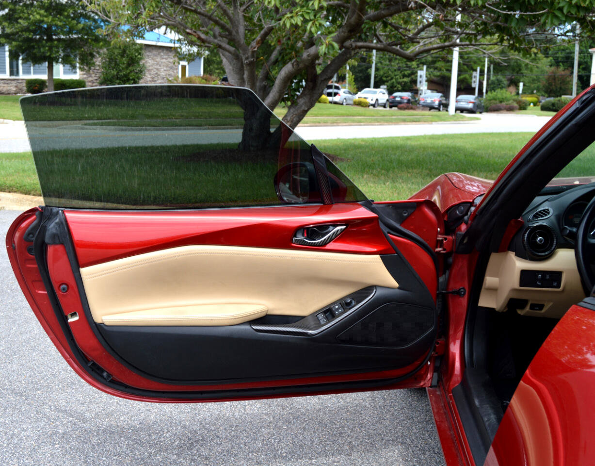 Used 2017 MAZDA MX-5 Miata RF Grand Touring image 10