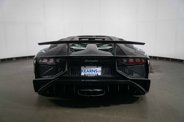 Used 2017 Lamborghini Aventador LP 750-4 Superveloce AWD/4WD image 7