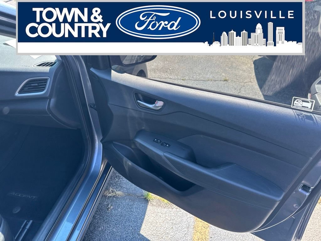 Used 2019 Hyundai Accent SE FWD image 20
