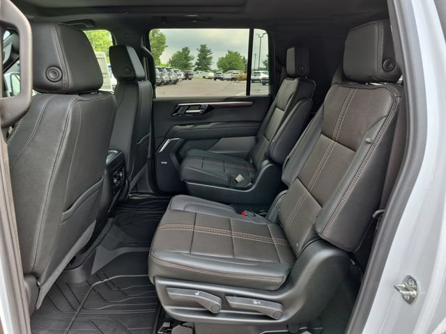 New 2026 Chevrolet Suburban High Country AWD/4WD image 28
