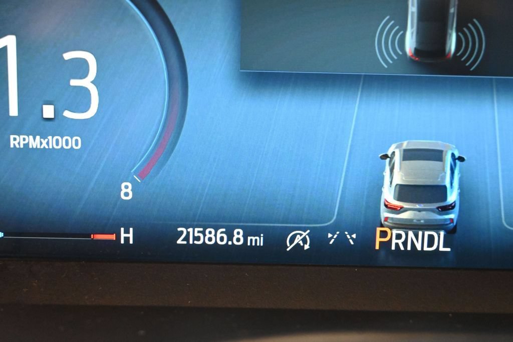 Used 2025 Ford Escape Platinum AWD/4WD image 32