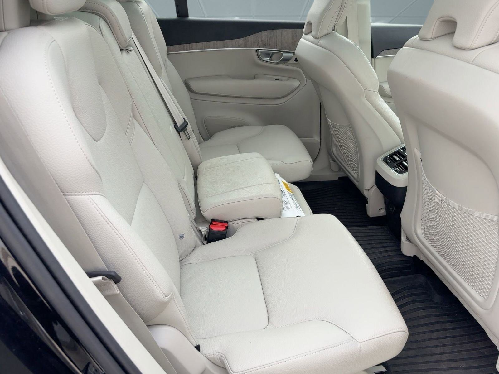 Certified 2024 Volvo XC90 B5 Plus w/ Protection Package Premier image 29