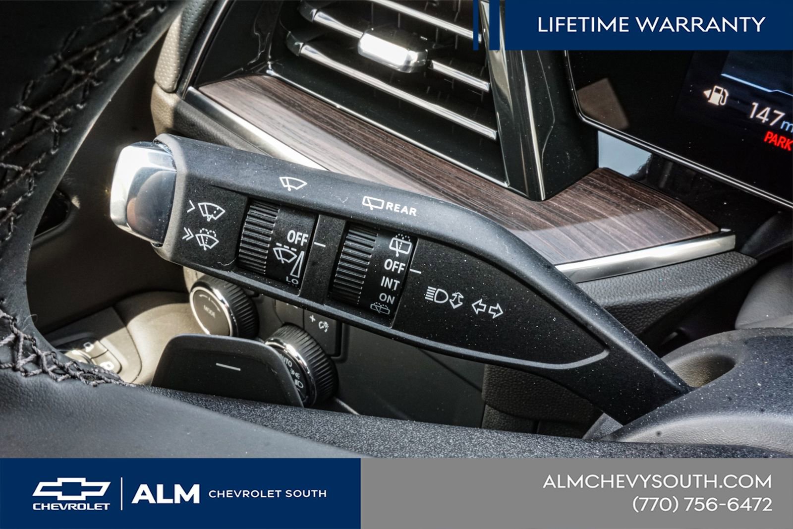 New 2025 Chevrolet Suburban Premier image 33