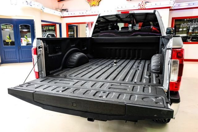Used 2017 Ford F250 Lariat w/ Lariat Value Package AWD/4WD image 59