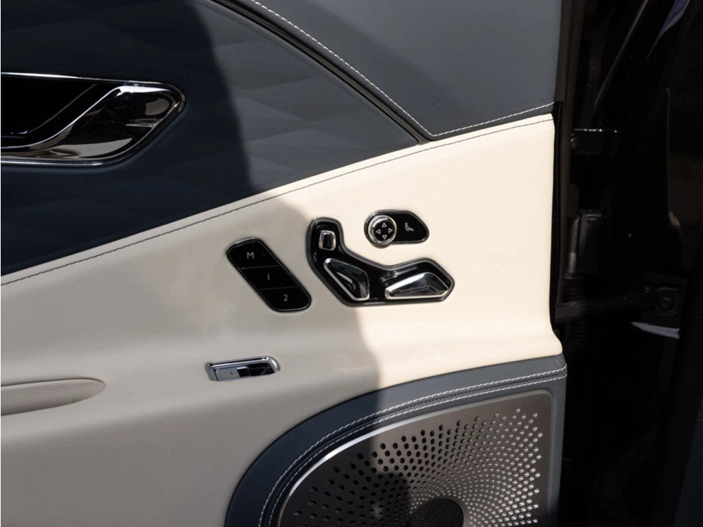 Certified 2022 Bentley Flying Spur W12 image 57