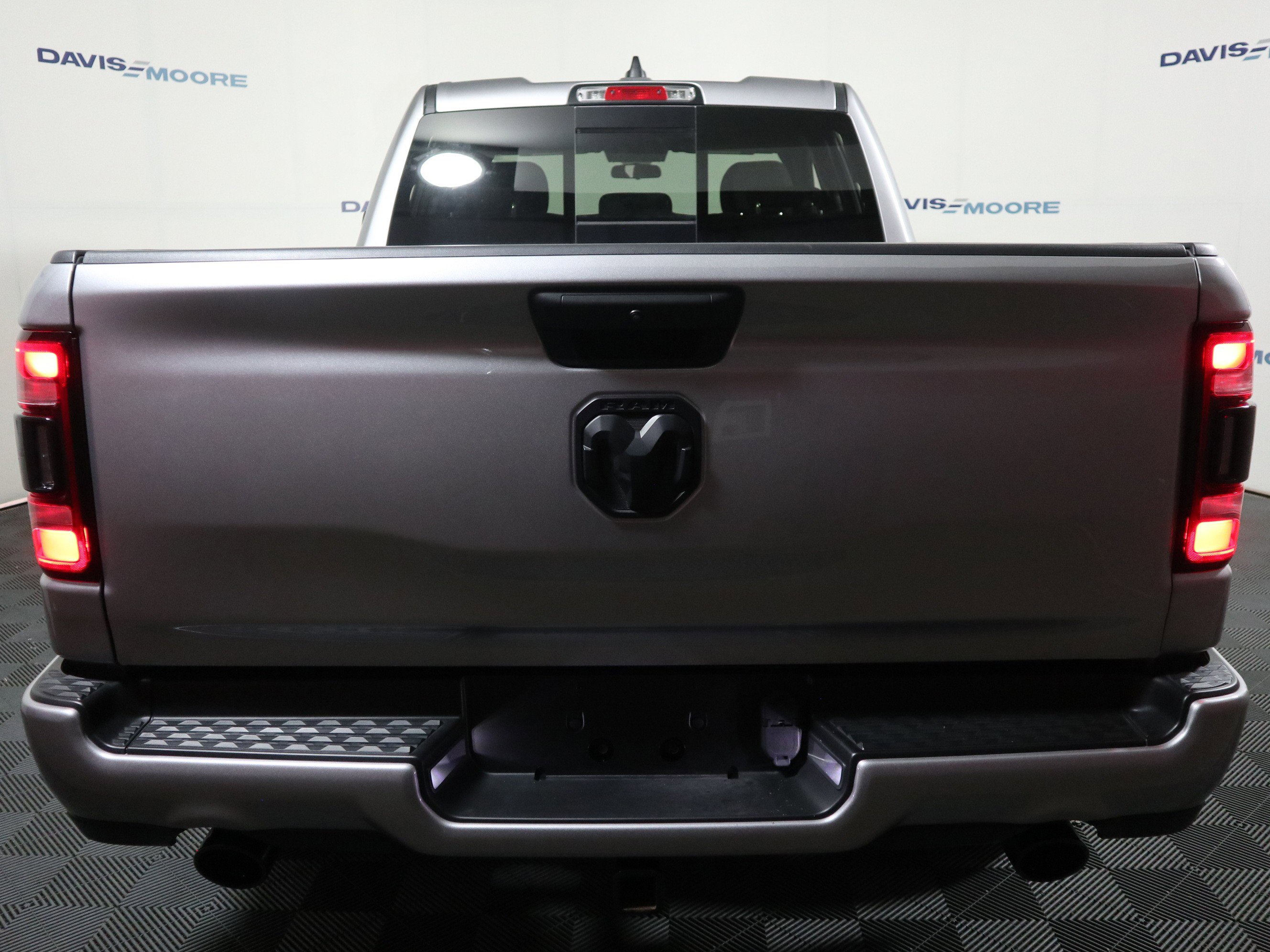 Used 2024 RAM 1500 Tradesman w/ Night Edition image 7