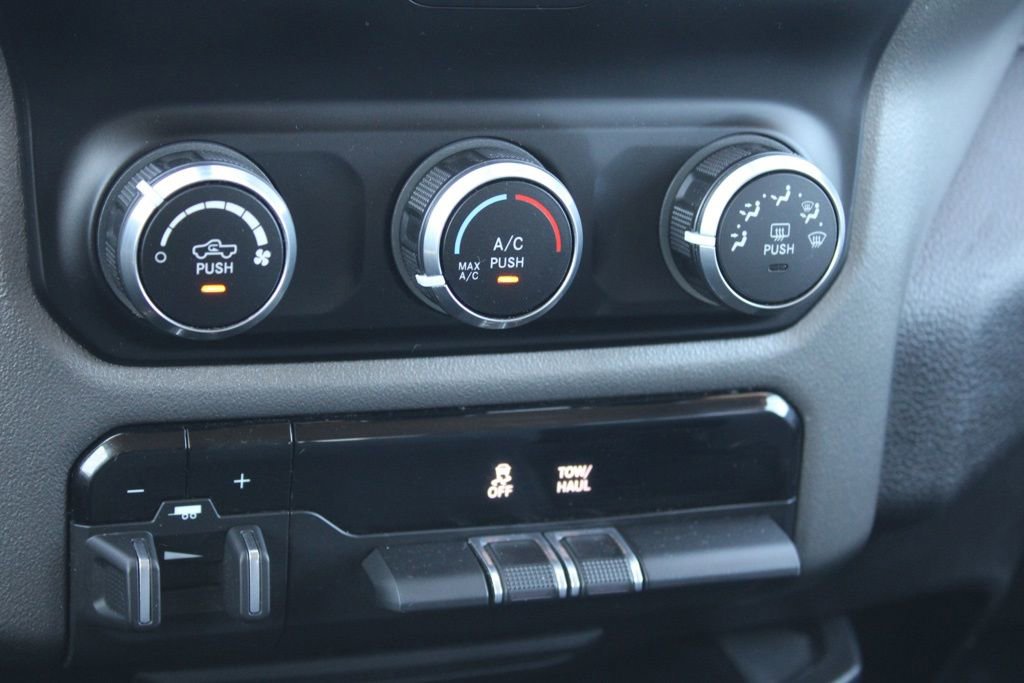 Used 2019 RAM 1500 Big Horn image 36