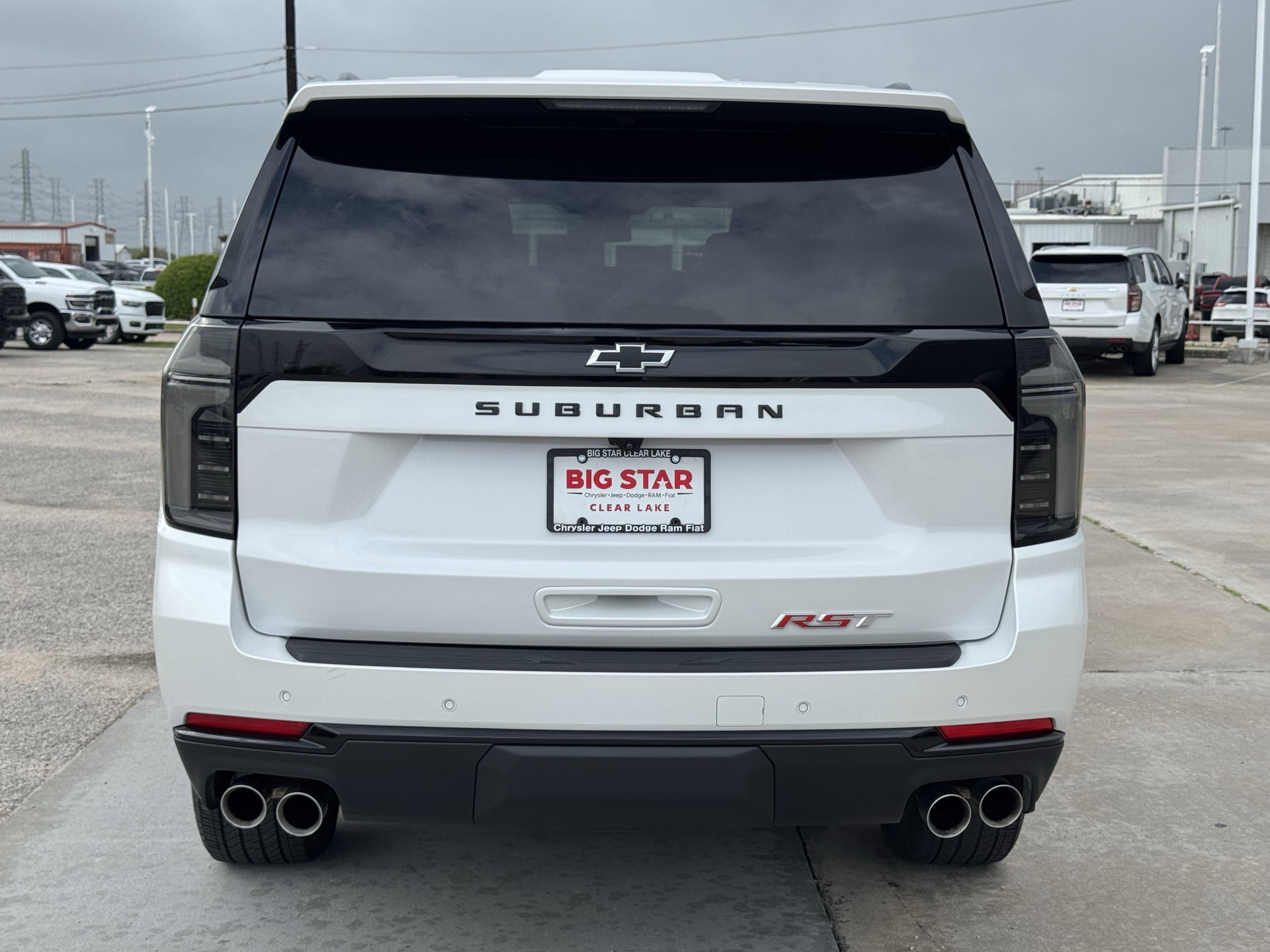 Used 2025 Chevrolet Suburban RST w/ Comfort Package image 10