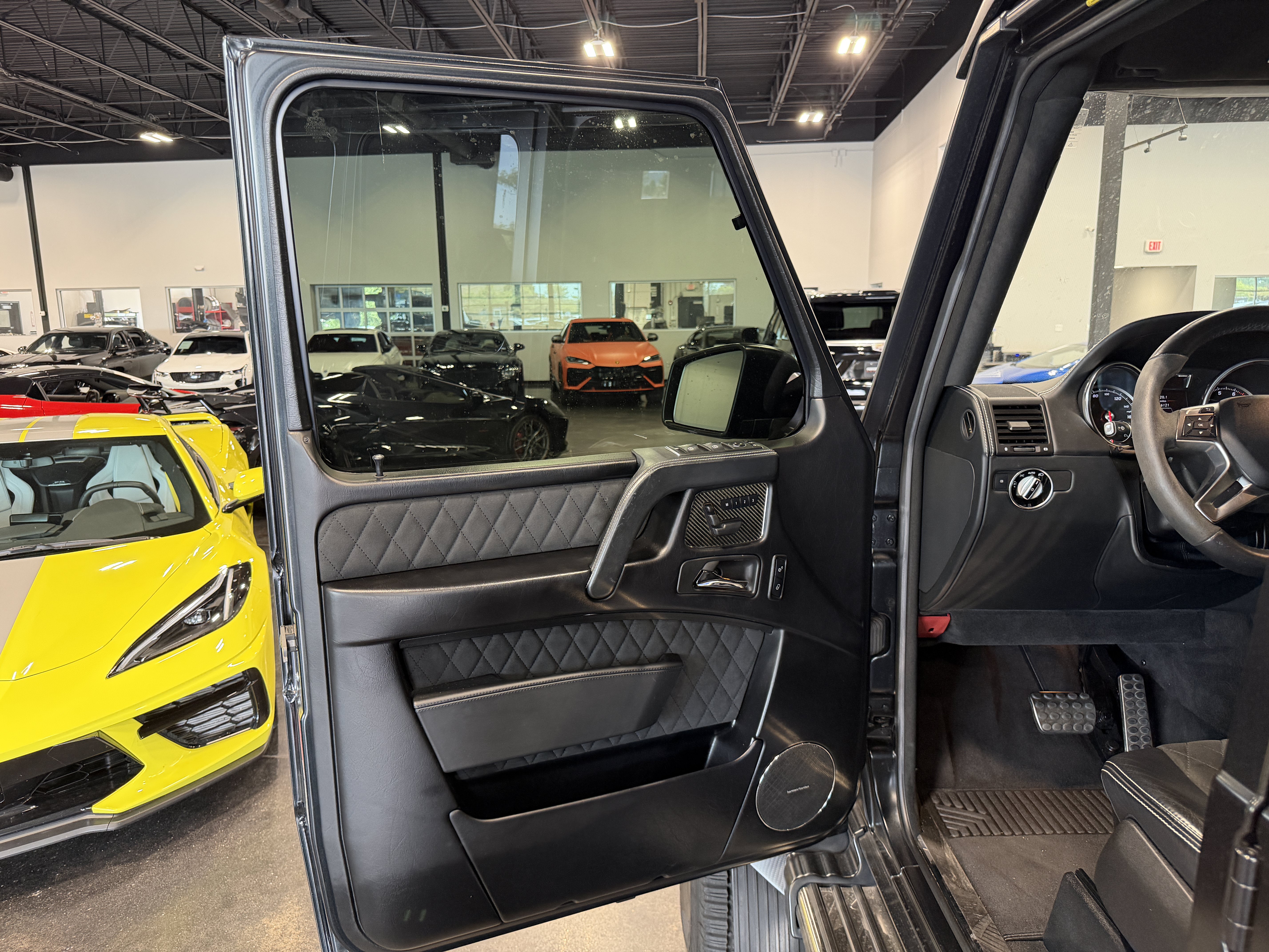 Used 2018 Mercedes-Benz G 550 Squared image 8