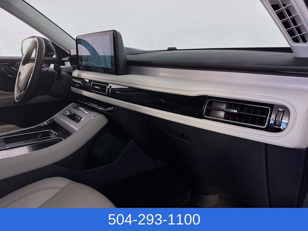 Used 2025 Lincoln Aviator Reserve image 31