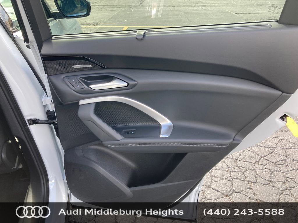 Used 2025 Audi Q5 Premium Plus w/ Premium Plus image 40