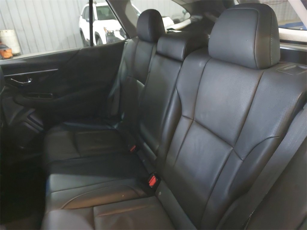 Used 2022 Subaru Outback Limited image 14