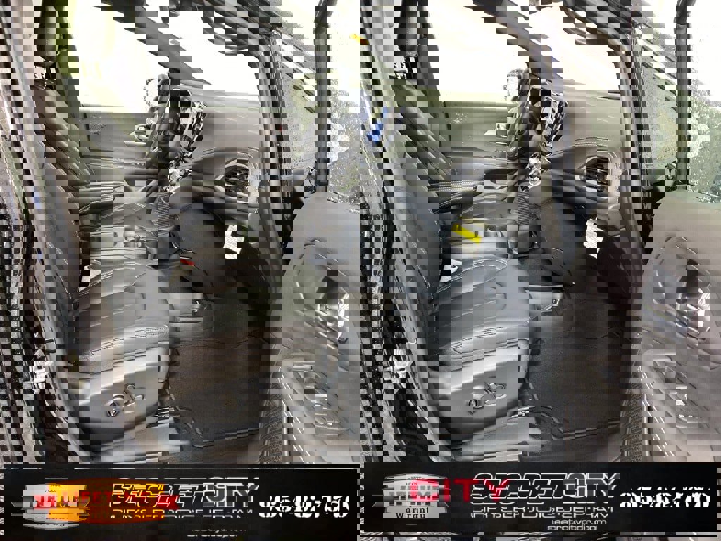 New 2026 Chrysler Pacifica Select image 38