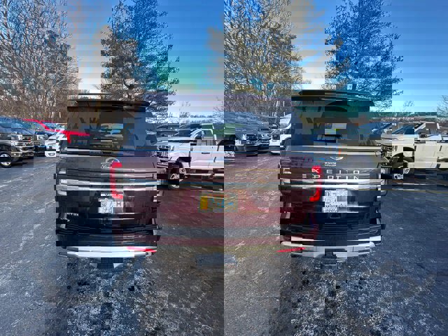 Used 2024 Ford Expedition Limited image 6