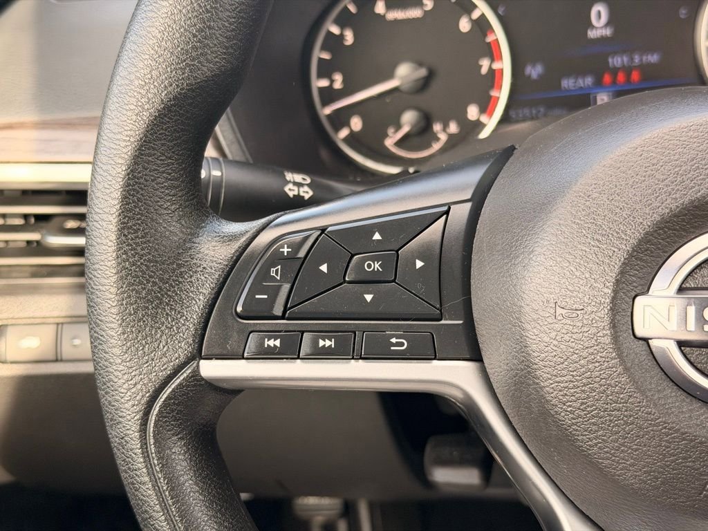 Used 2024 Nissan Altima 2.5 SV FWD image 28