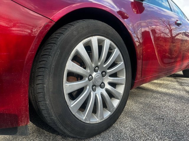 Used 2013 Buick Regal Premium image 9