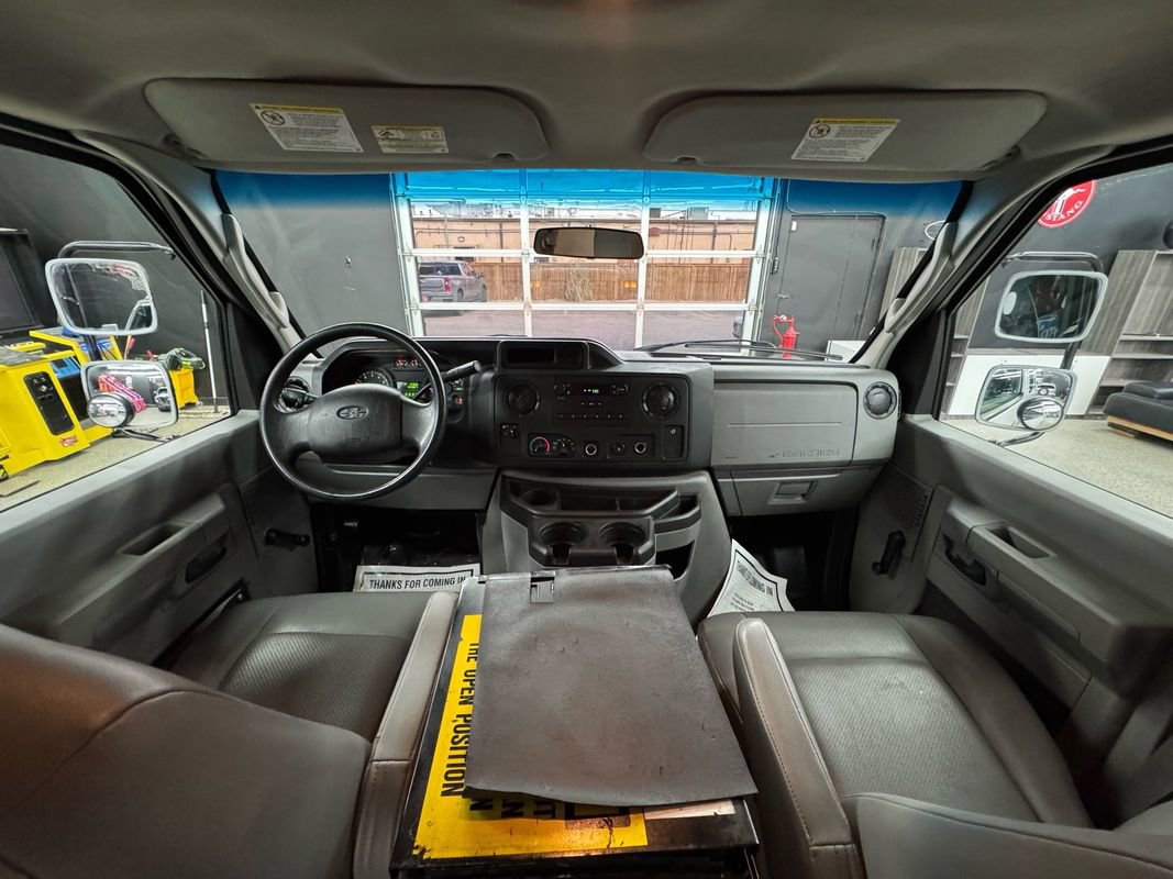 Used 2014 Ford E-350 and Econoline 350 Extended Super Duty image 23