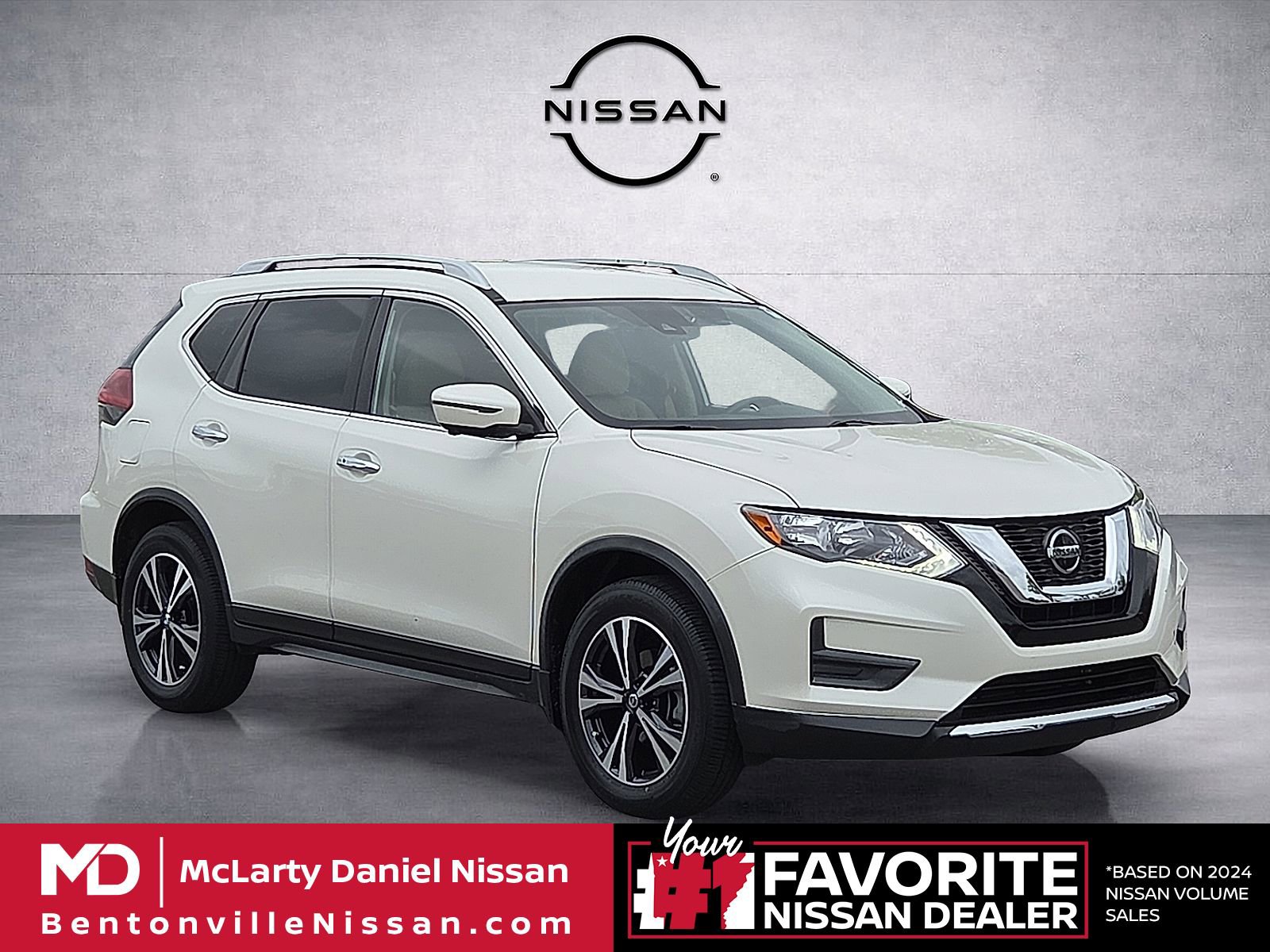 Used 2020 Nissan Rogue SV w/ Premium Package image 1