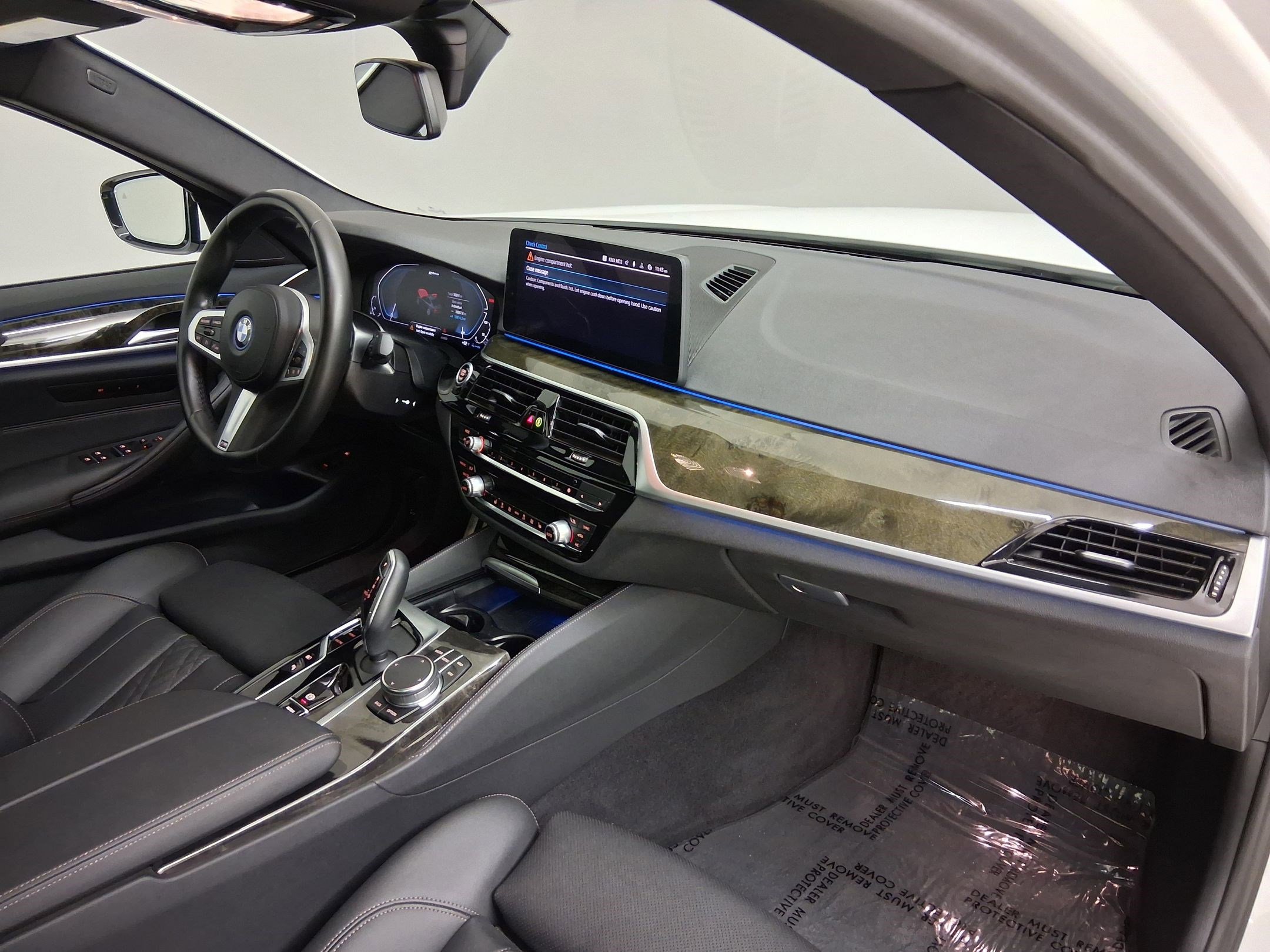 Certified 2023 BMW 530e 530e w/ M Sport Package image 36