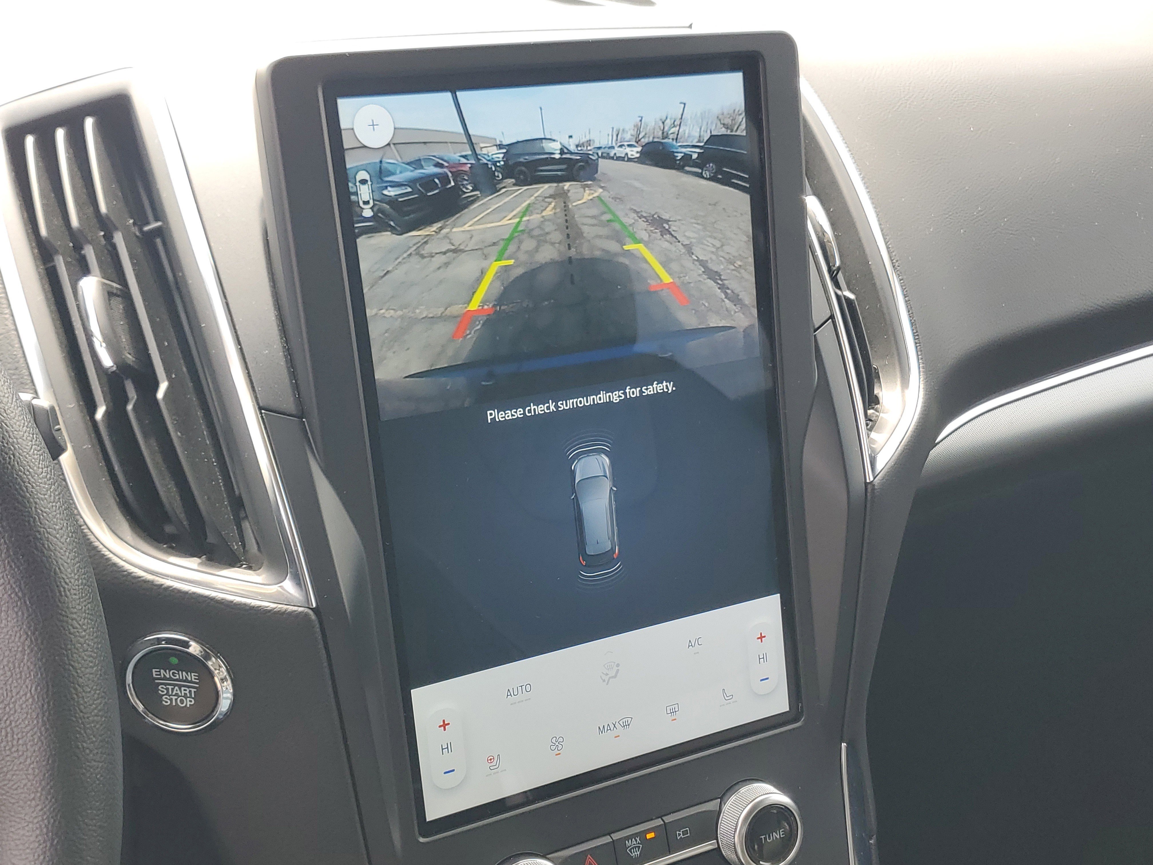 Used 2024 Ford Edge Titanium w/ Equipment Group 301A AWD/4WD image 18