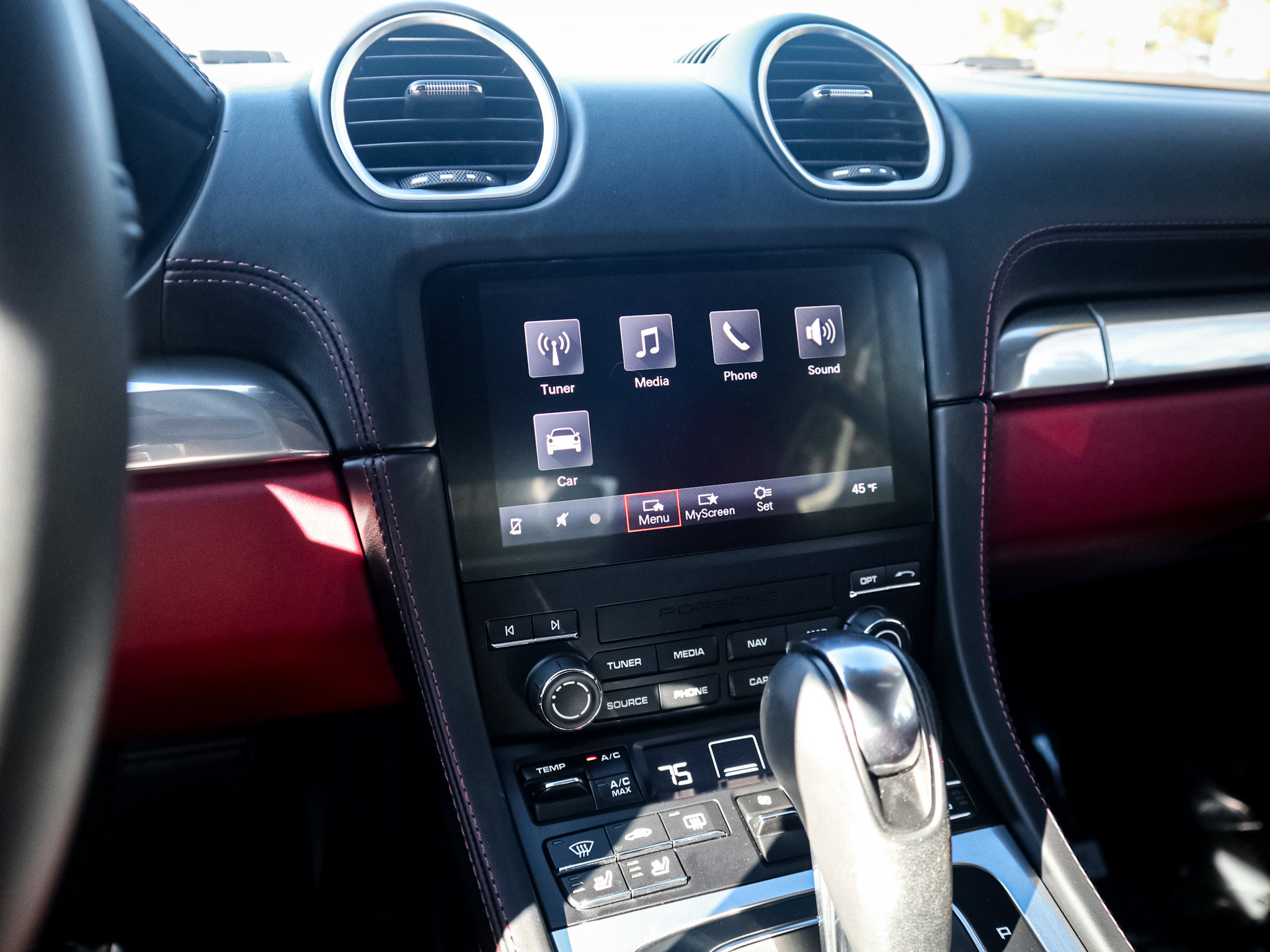 Used 2025 Porsche 718 Cayman image 23