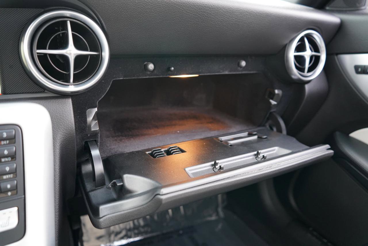 Used 2015 Mercedes-Benz SLK 250 image 67