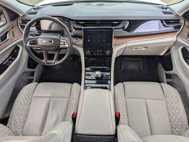 Used 2023 Jeep Grand Cherokee L Summit w/ Advanced Protech Group IV AWD/4WD image 14