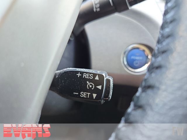 Used 2015 Toyota Prius Four FWD image 16