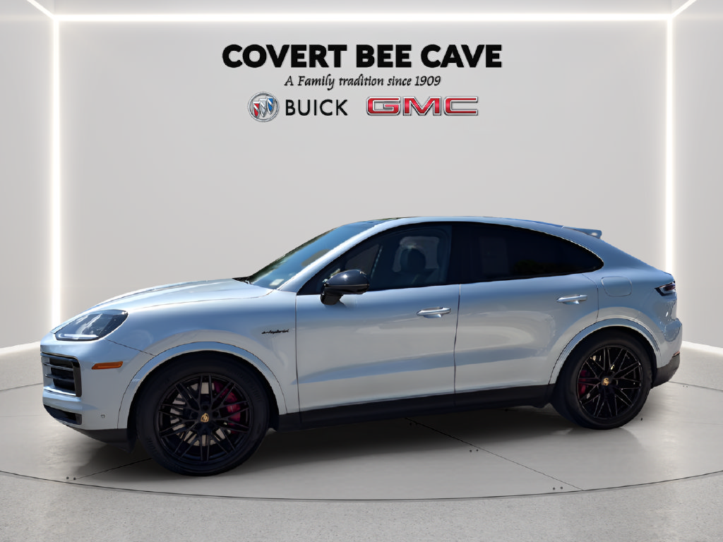 Used 2025 Porsche Cayenne S AWD/4WD image 5