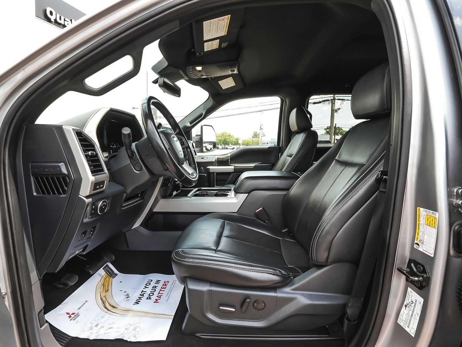 Used 2022 Ford F250 Lariat w/ Lariat Ultimate Package AWD/4WD image 32