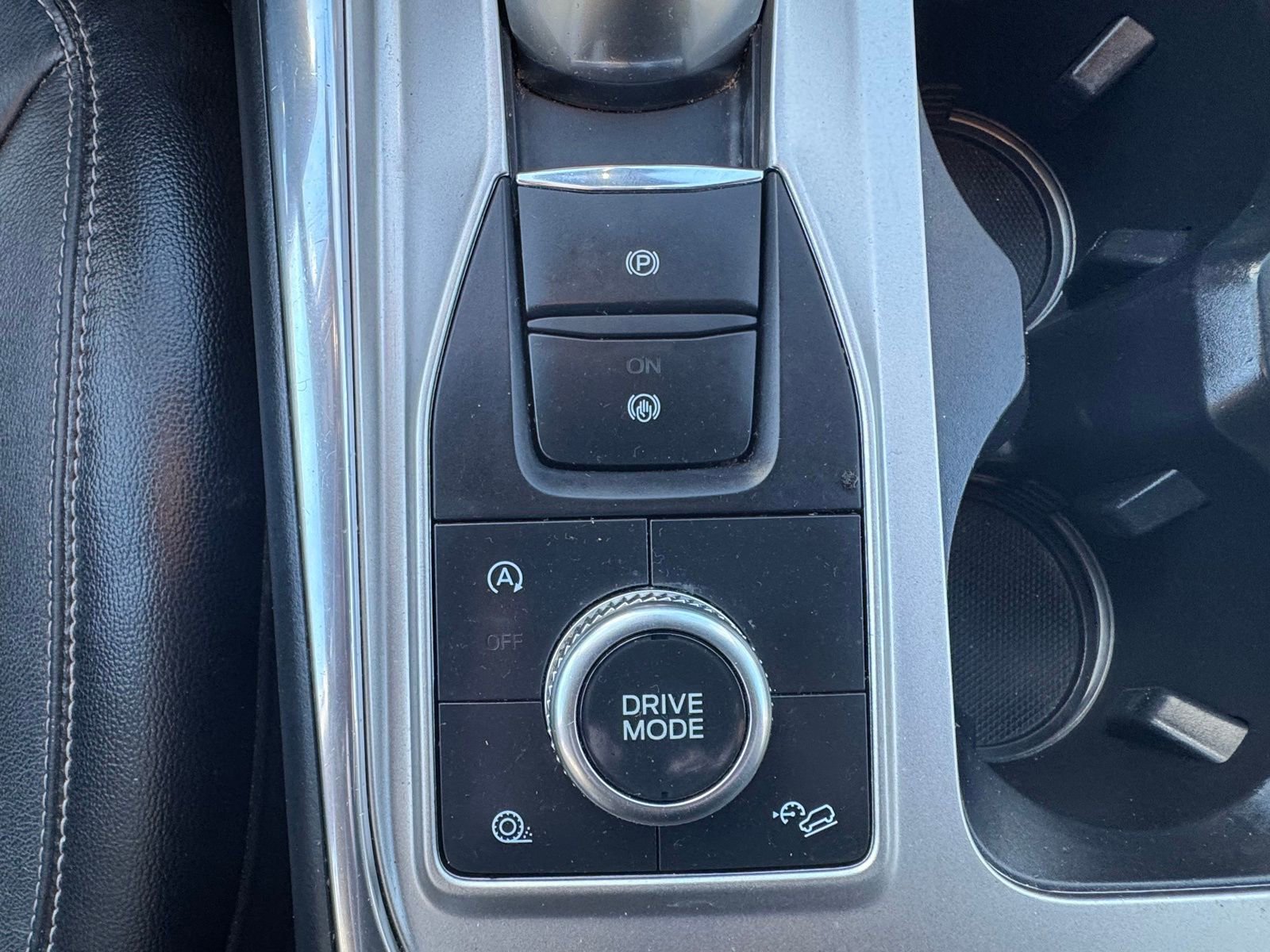 Used 2020 Ford Explorer Limited w/ Class III Trailer Tow Package image 20