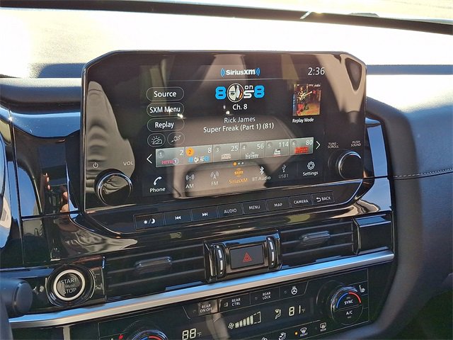 Used 2023 Nissan Pathfinder SL w/ SL Premium Package image 18